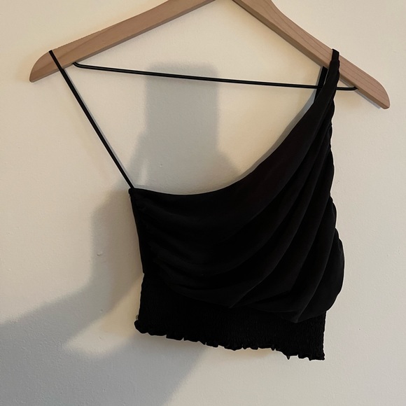 Asymmetrical black urban outfitters top - Picture 2 of 4